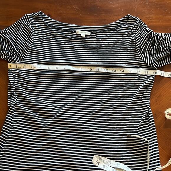 Zenana Outfitters Black & White Striped Knit Top Woman Size Large - Picture 8 of 9